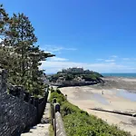 Chez Bea Calme Avec Sa Jolie Vue Sur Jardin, Confort Assure فندق مبيت وإفطار غرانفيل