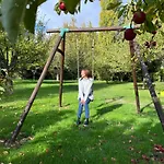 فندق مبيت وإفطار Chez Bea Calme Avec Sa Jolie Vue Sur Jardin, Confort Assure