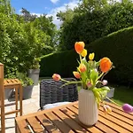 Chez Bea Calme Avec Sa Jolie Vue Sur Jardin, Confort Assure فندق مبيت وإفطار