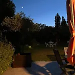 Chez Bea Calme Avec Sa Jolie Vue Sur Jardin, Confort Assure فندق مبيت وإفطار