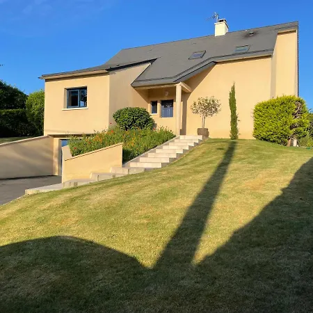 Chez Bea Calme Avec Sa Jolie Vue Sur Jardin, Confort Assure
