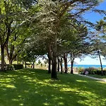 Panzió Chez Bea Calme Avec Sa Jolie Vue Sur Jardin, Confort Assure