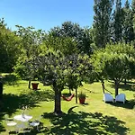 ベッド・アンド・ブレックファスト Chez Bea Calme Avec Sa Jolie Vue Sur Jardin, Confort Assure