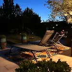 ベッド・アンド・ブレックファスト Chez Bea Calme Avec Sa Jolie Vue Sur Jardin, Confort Assure 3*