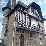Chez Bea Calme Avec Sa Jolie Vue Sur Jardin, Confort Assure Granville