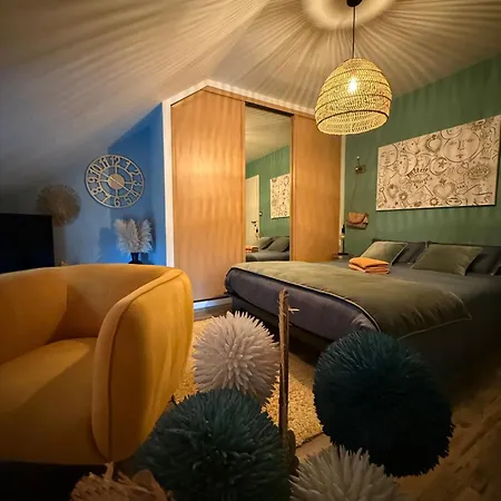 Bed & Breakfast Chez Bea Calme Avec Sa Jolie Vue Sur Jardin, Confort Assure Granville