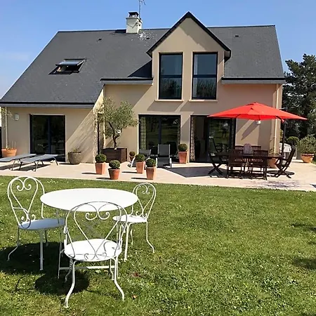 Chez Bea Calme Avec Sa Jolie Vue Sur Jardin, Confort Assure Frühstückspension 3*