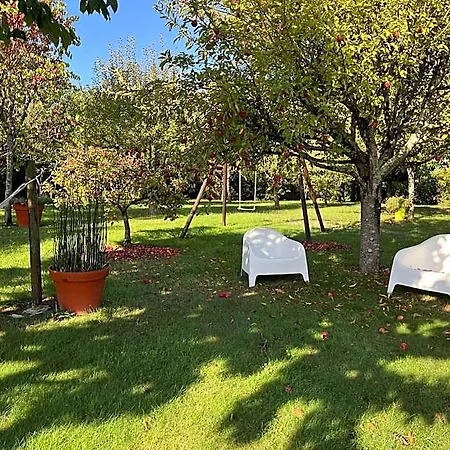 Chez Bea Calme Avec Sa Jolie Vue Sur Jardin, Confort Assure 3*