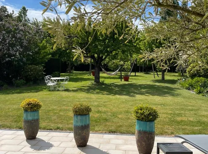 Bed & Breakfast Chez Bea Calme Avec Sa Jolie Vue Sur Jardin, Confort Assure 3*