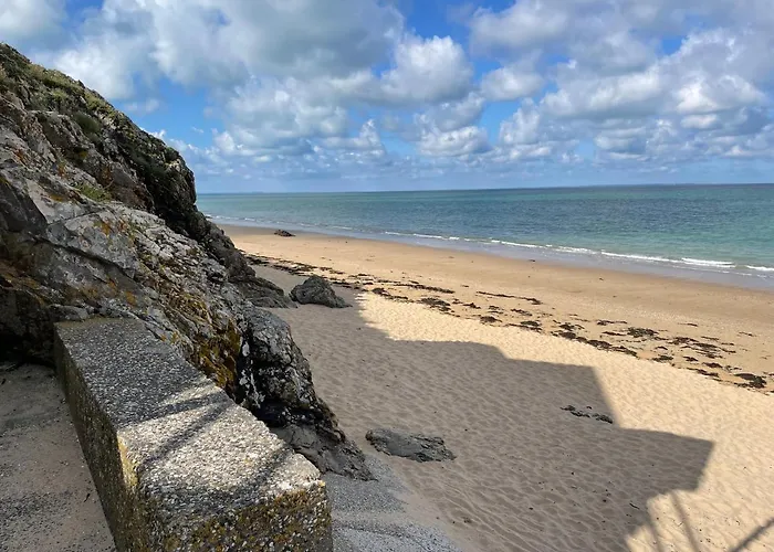 Chez Bea Calme Avec Sa Jolie Vue Sur Jardin, Confort Assure