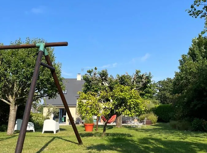 Bed & Breakfast Chez Bea Calme Avec Sa Jolie Vue Sur Jardin, Confort Assure