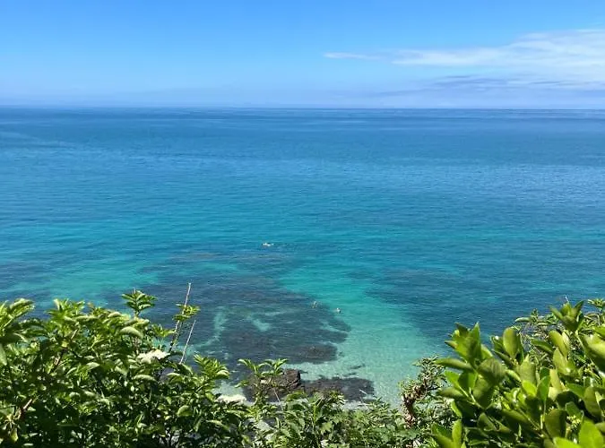 Chez Bea Calme Avec Sa Jolie Vue Sur Jardin, Confort Assure Bed & Breakfast